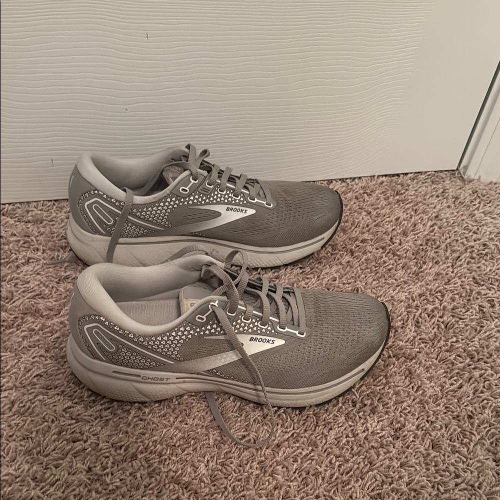Brooks Ghost 14 Charcoal Athletic Sneakers